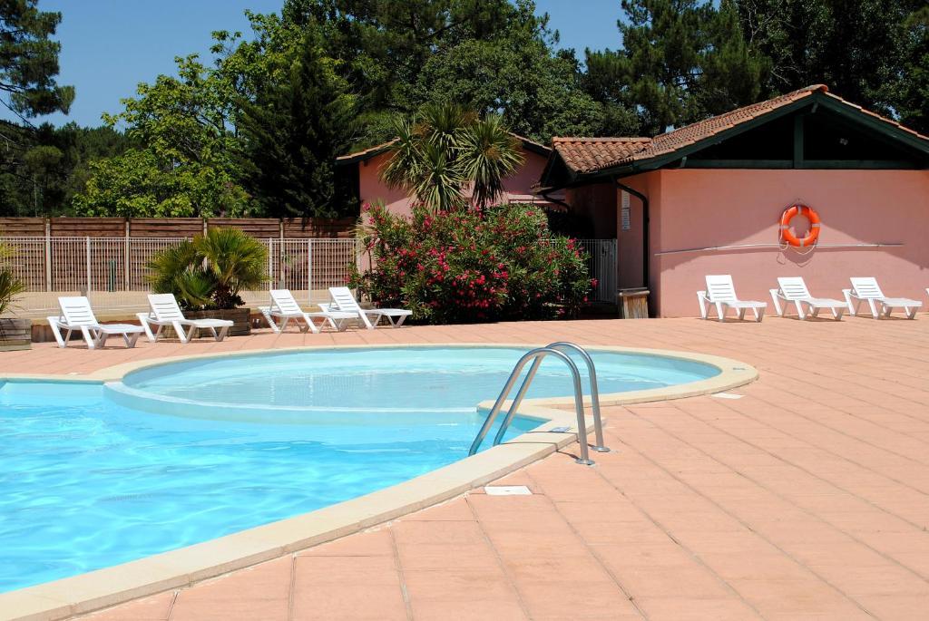 Residence Nemea Les Rives De Saint Brice Ares Exterior foto